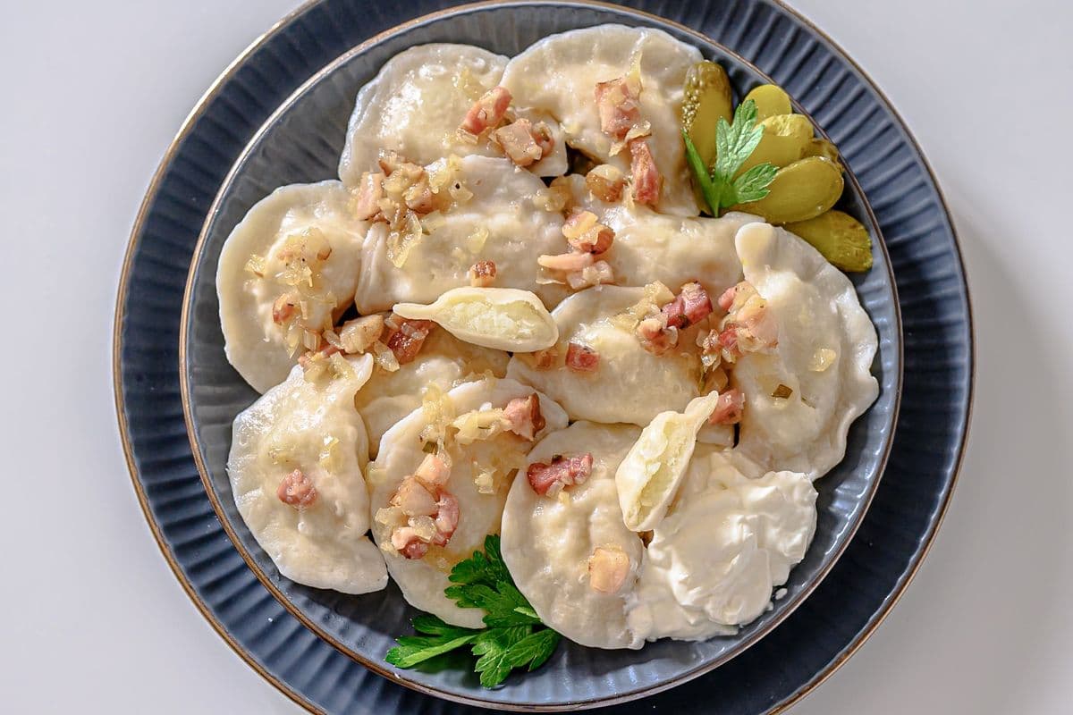 PEROGIES / VARENYKY with POTATO (12 pcs) (330 Cal)