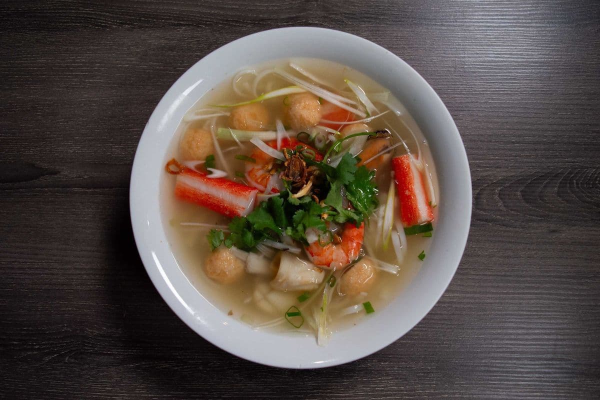 P13. Seafood with Rice Noodle (Pho Do Bien)