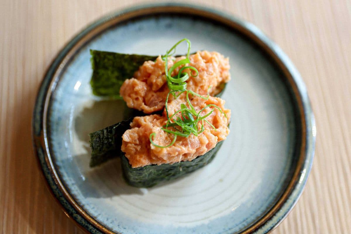 Spicy Tuna (2 pcs)