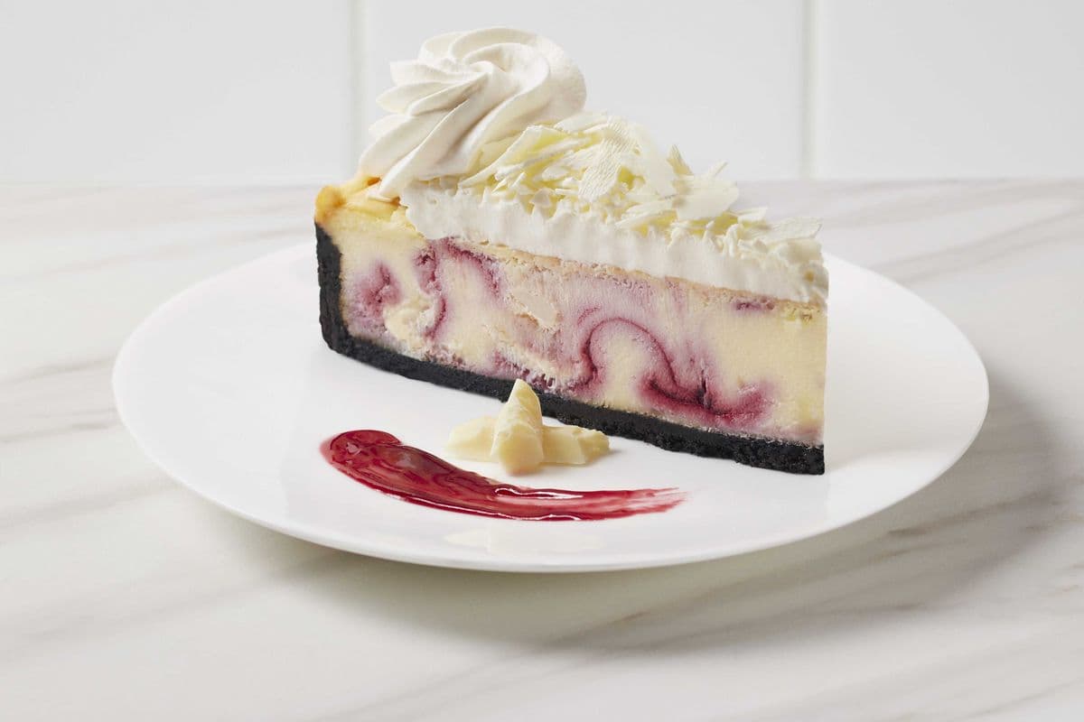 White Chocolate Raspberry Cheesecake (Slice)