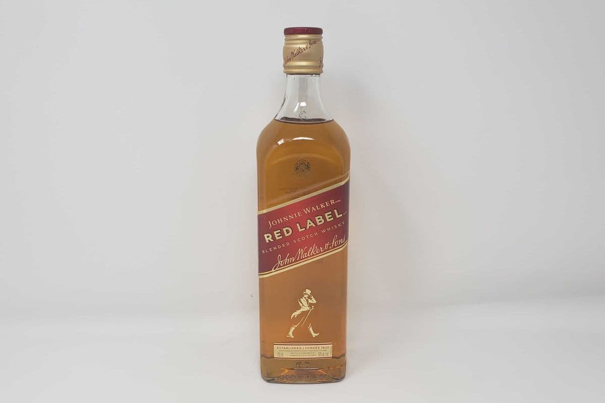 JOHNNIE WALKER RED LABEL (1 x 750ml)