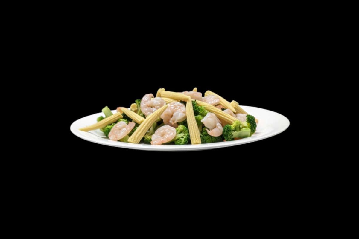 116. Stir-Fried Shrimp, Baby Corn, and Broccoli