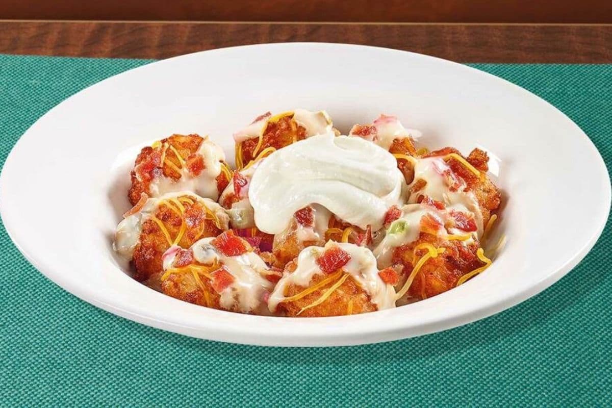 BACON CHEDDAR TOTS (720 Cal)