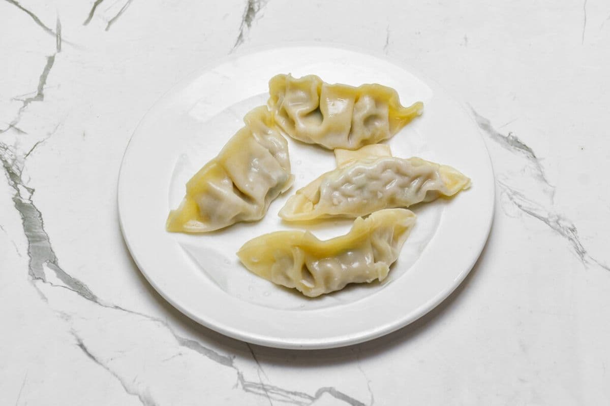 K9. Steamed Dumpling with Chicken (4 pcs)