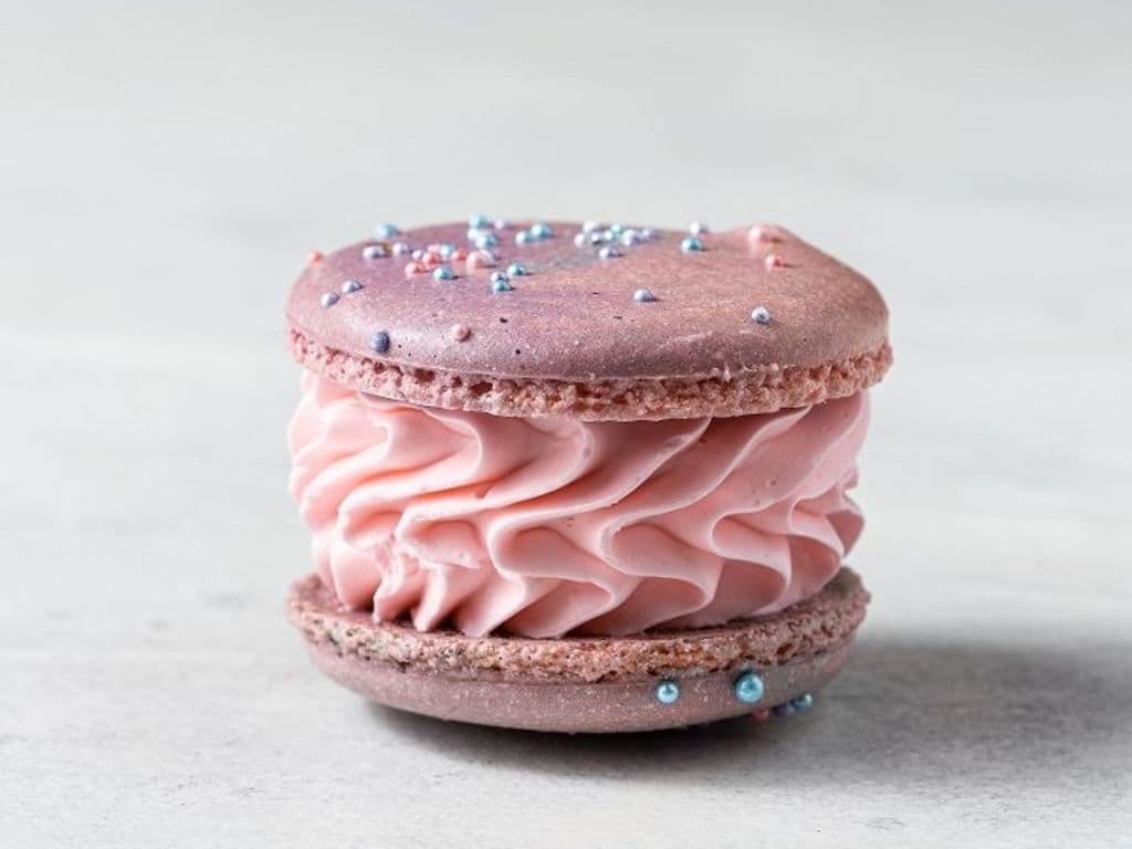 Cotton Candy Macaron