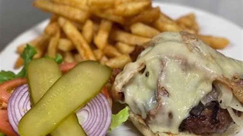 BACON & BRIE  DOUBLE SMASH  BURGER