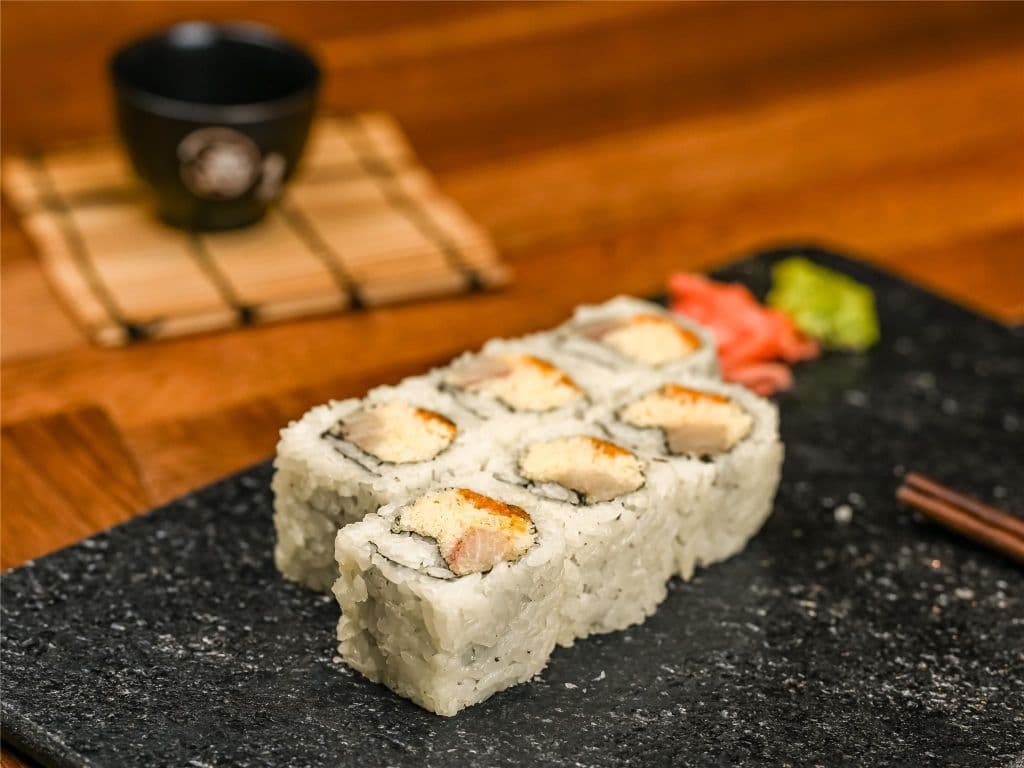 H34 Spicy Yellow Tail Roll (8pcs)