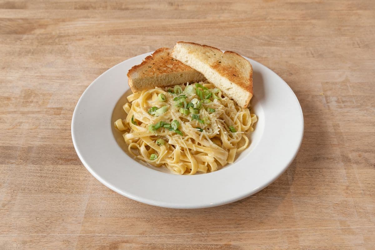 Fettuccine Alfredo