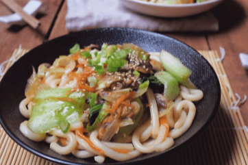 N10. Vegetable udon (stir fried)素菜炒烏冬麵