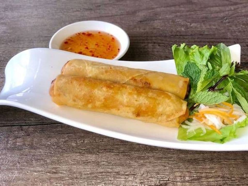 K01B - VEGAN Crispy Spring Rolls - 2 rolls (Chả Giò Chay - 2 Cuốn)