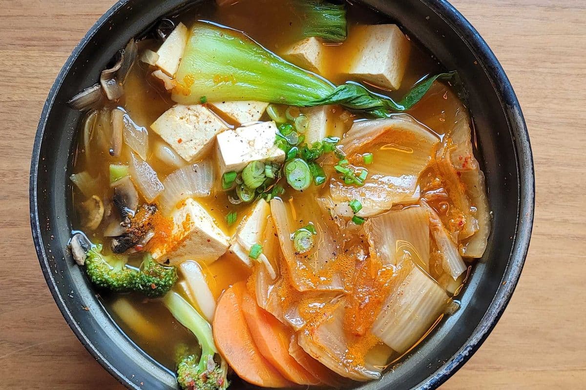 Kimchi Udon with Tofu