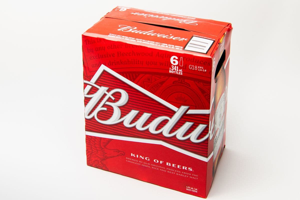 Budweiser (6 x 341 ml Bottles) (6 x 341 ml)