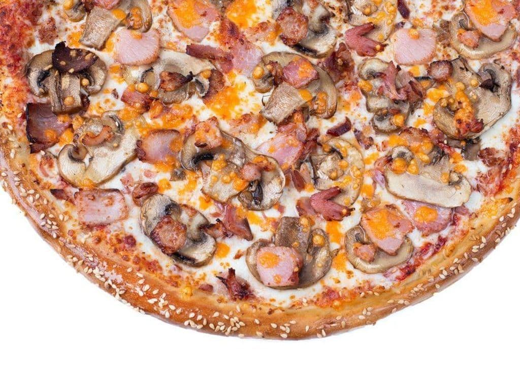 Small Canadian Pizza