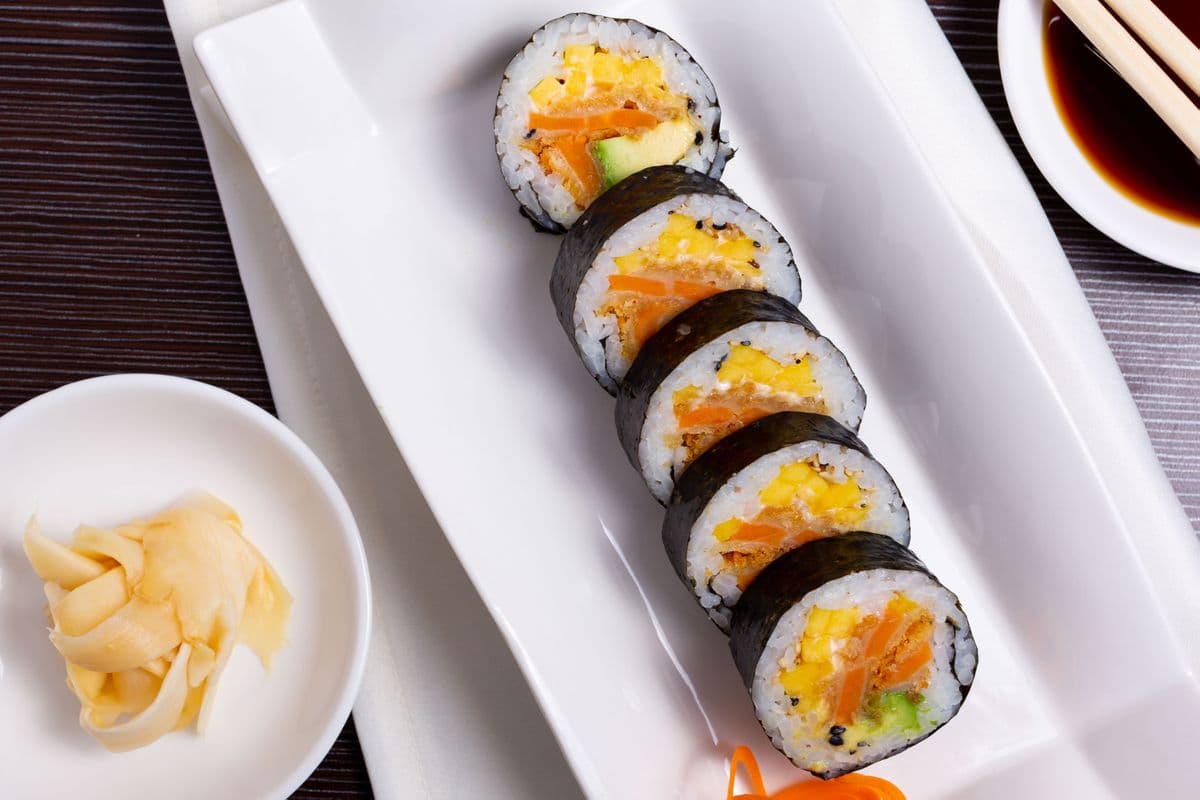 54. Futomaki à la mangue et aux patates douces / Mango and Sweet Potato Futomaki