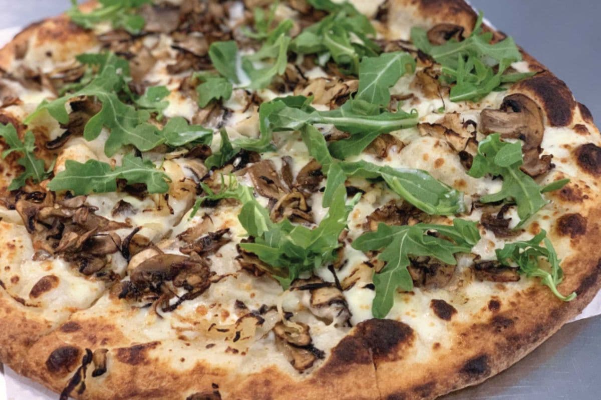 Holy Shiitake Big Love Pizza 🍃