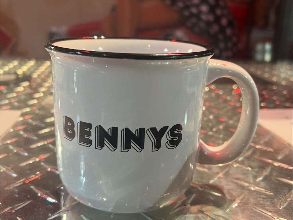 15 OZ BENNY'S COFFEE CUP