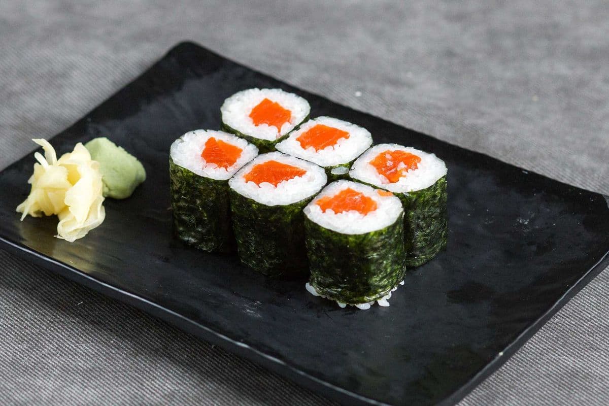 Wild Salmon Roll (6 pcs)