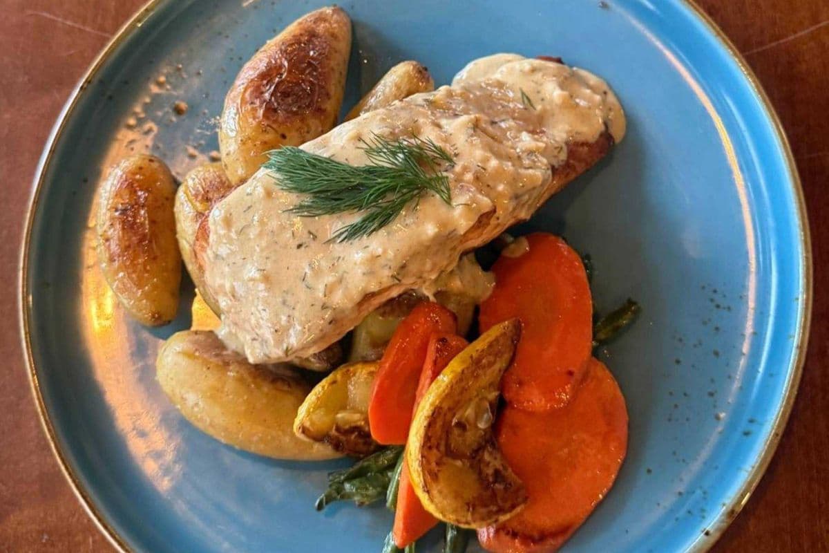 Lemon Crème Dill Salmon