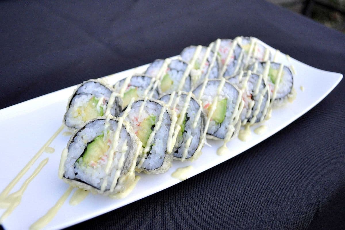 Tempura California Roll (12 Pcs)