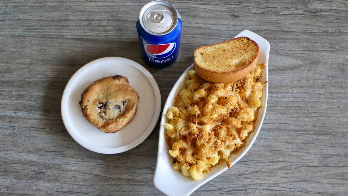 The Traditional Mac Combo