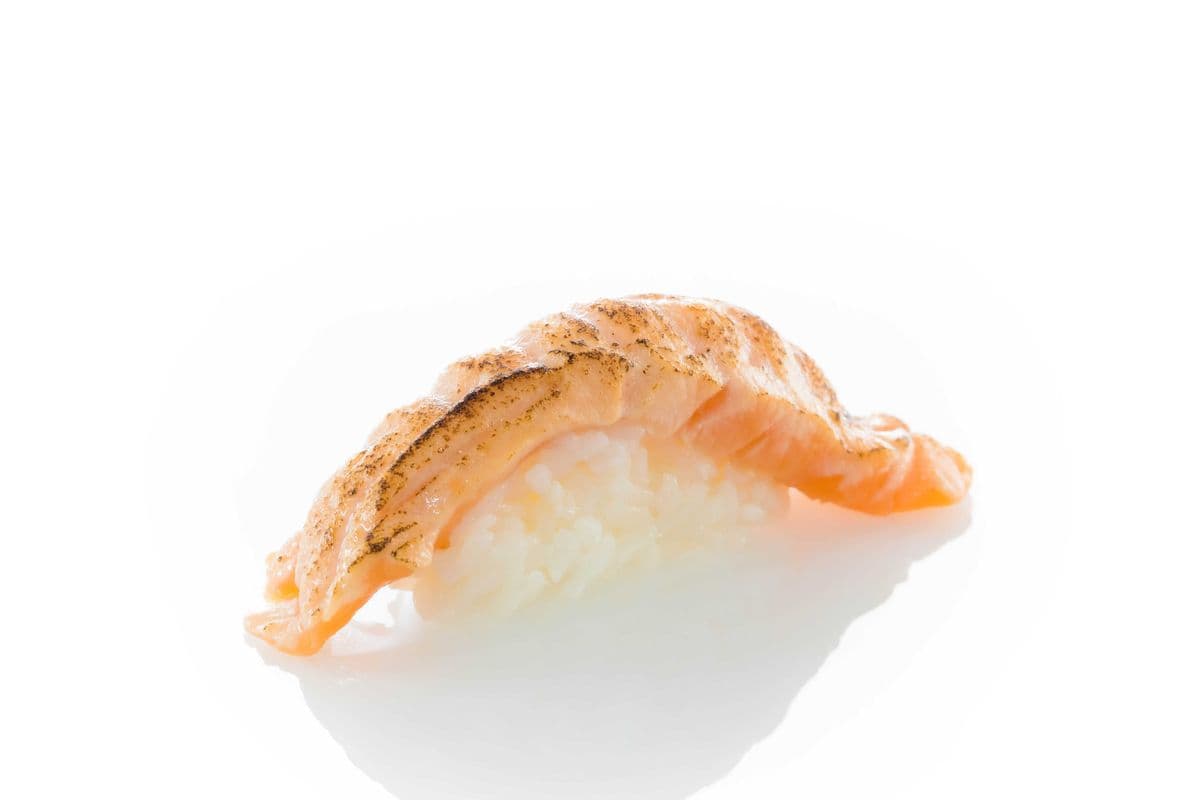 Nigiri Sake Grillé (1 Mc) / Grilled Sake Nigiri (1 Pc)