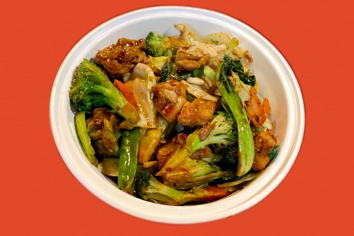 C6. Chicken and Mixed Vegetables 什菜雞丁