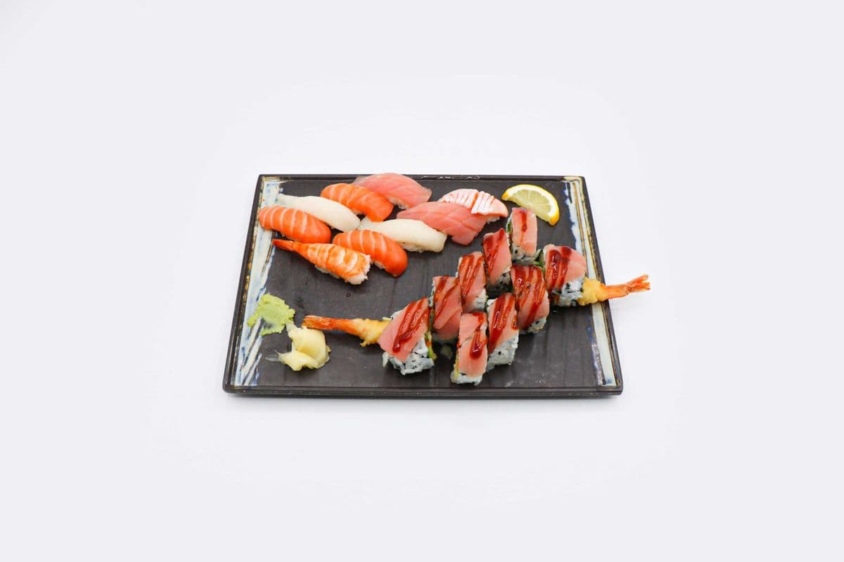 SSD06 9pcs sushi, 9pcs red dragon roll