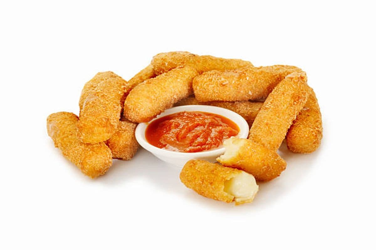 Mozzarella Sticks (6 pcs)