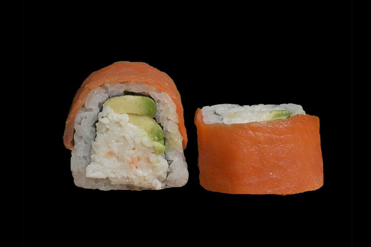 Smoke Salmon Roll