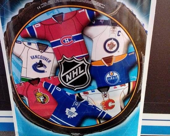 18" Round Foil Balloon - NHL (Various Teams)