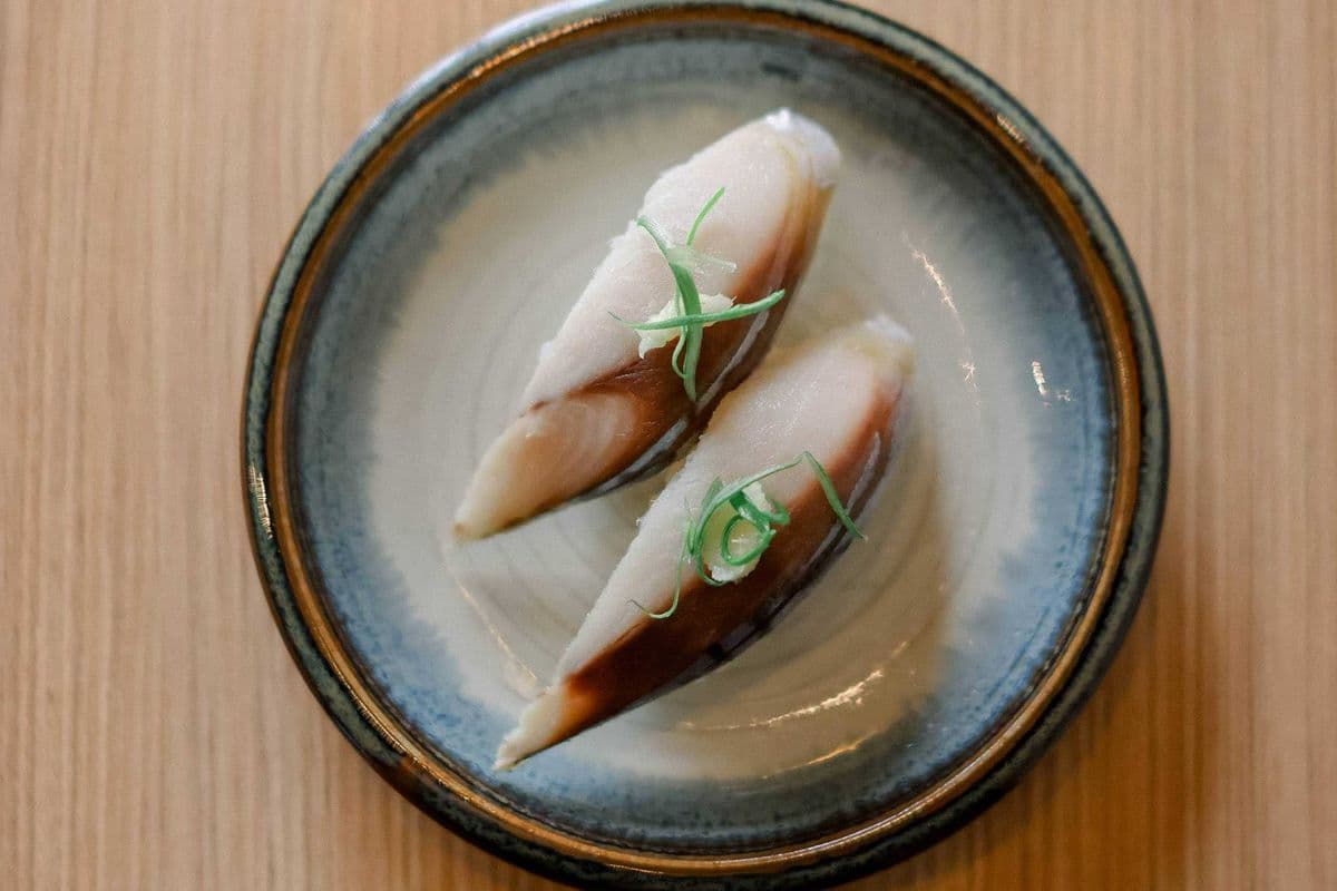 Saba Sushi (Mackerel) (2 pcs)