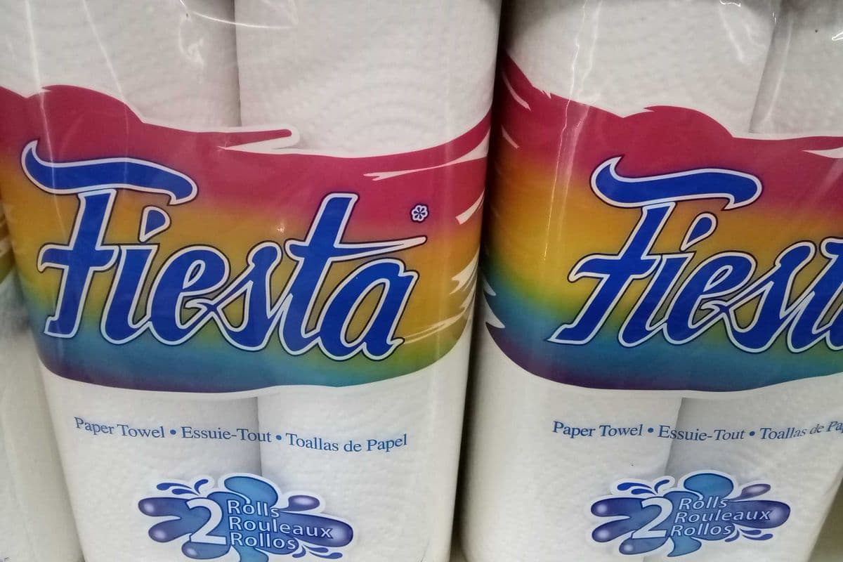 Cascade tuff paper towel 2 rolls
