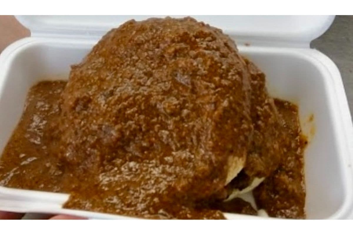 CHILI BURGER