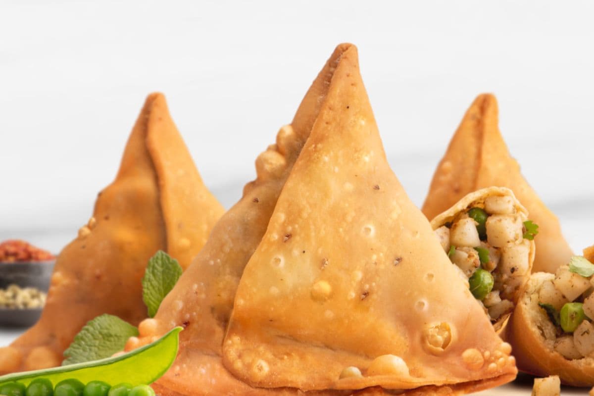 Punjabi Samosa Big Size ( 3 pcs )
