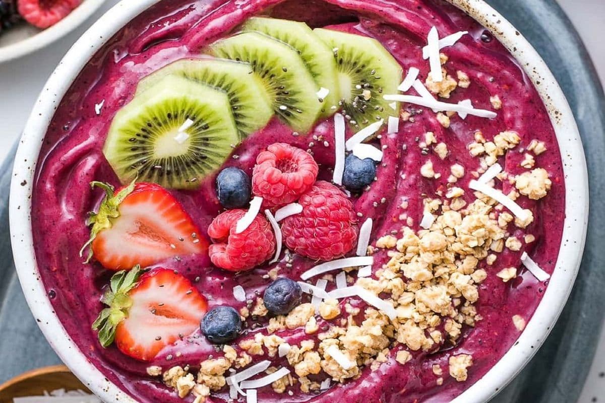 Wild Berry Smoothie Bowl