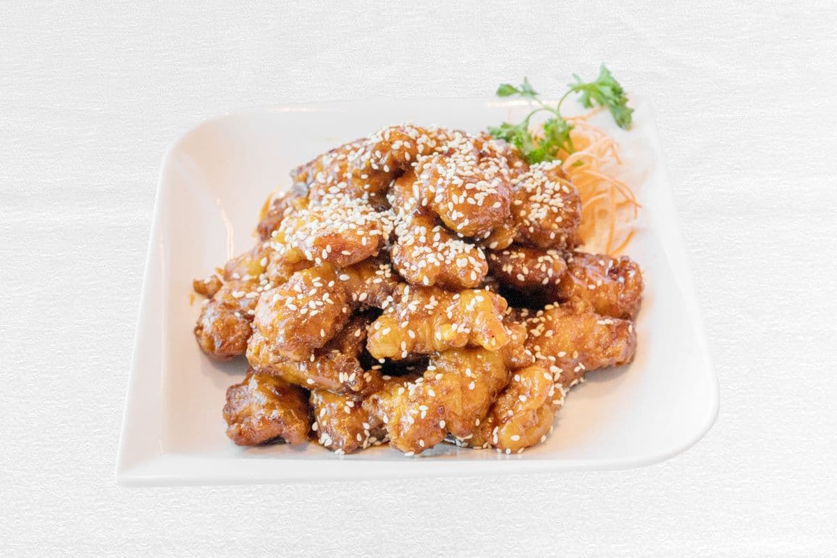 C08. Crispy Honey Chicken with Sesame Seeds