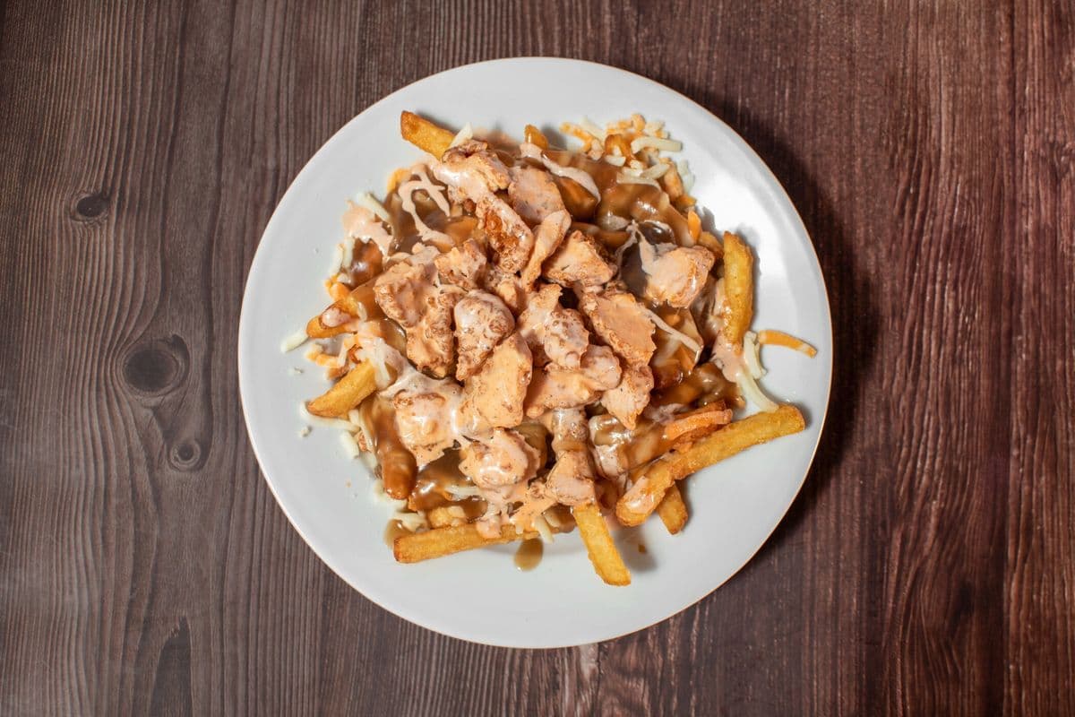Buffalo Chicken Poutine