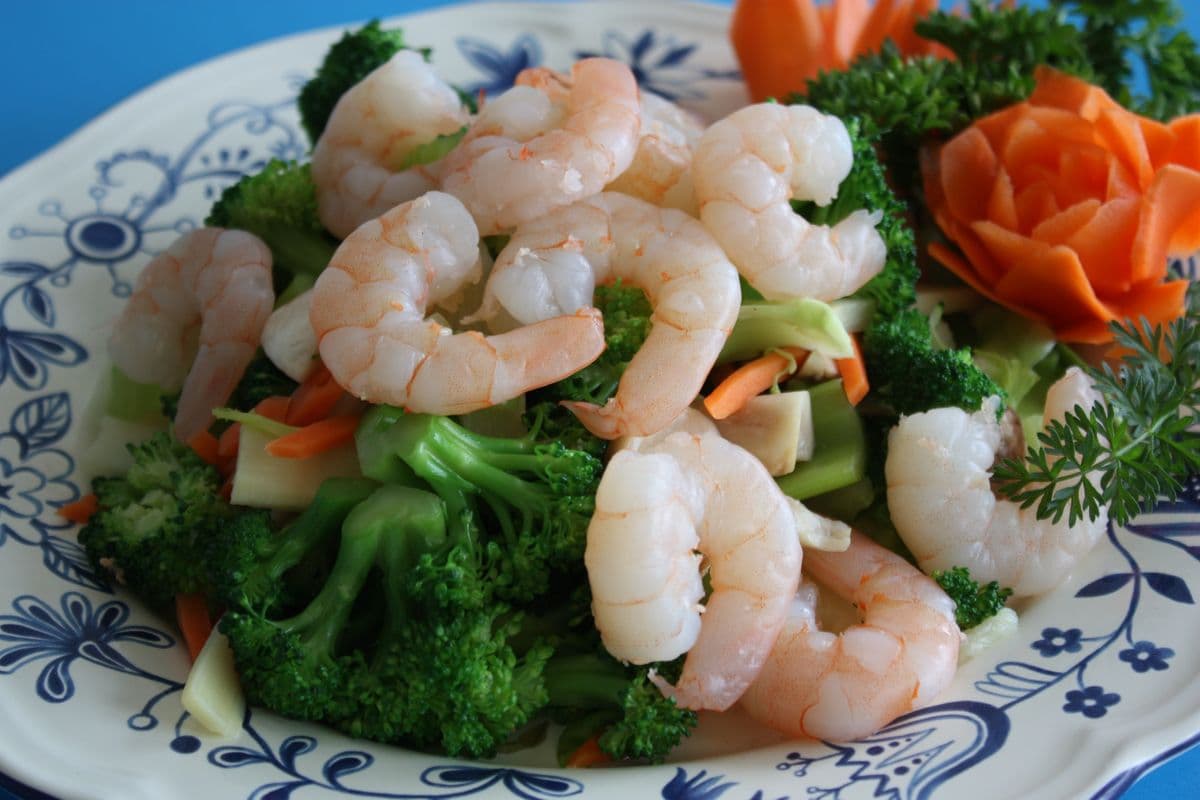 Steamed Shrimp with Mixed Vegetables