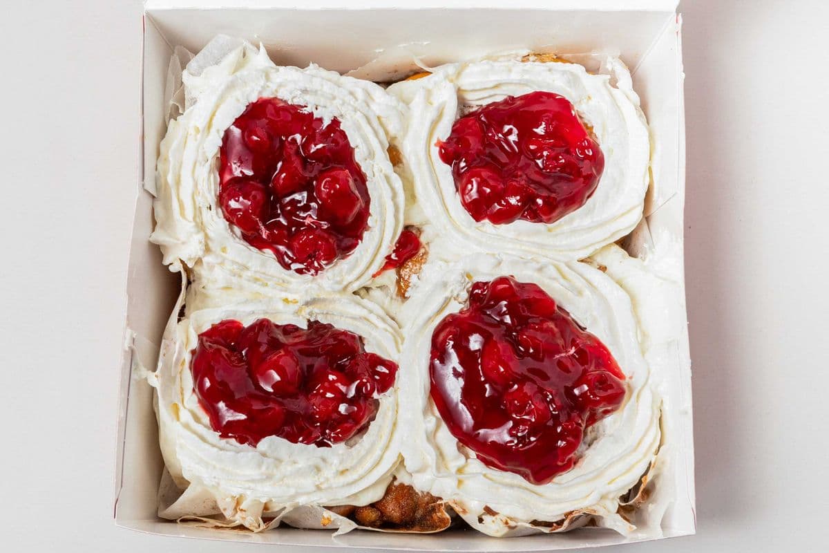 Cherry Roll (4 Pk)