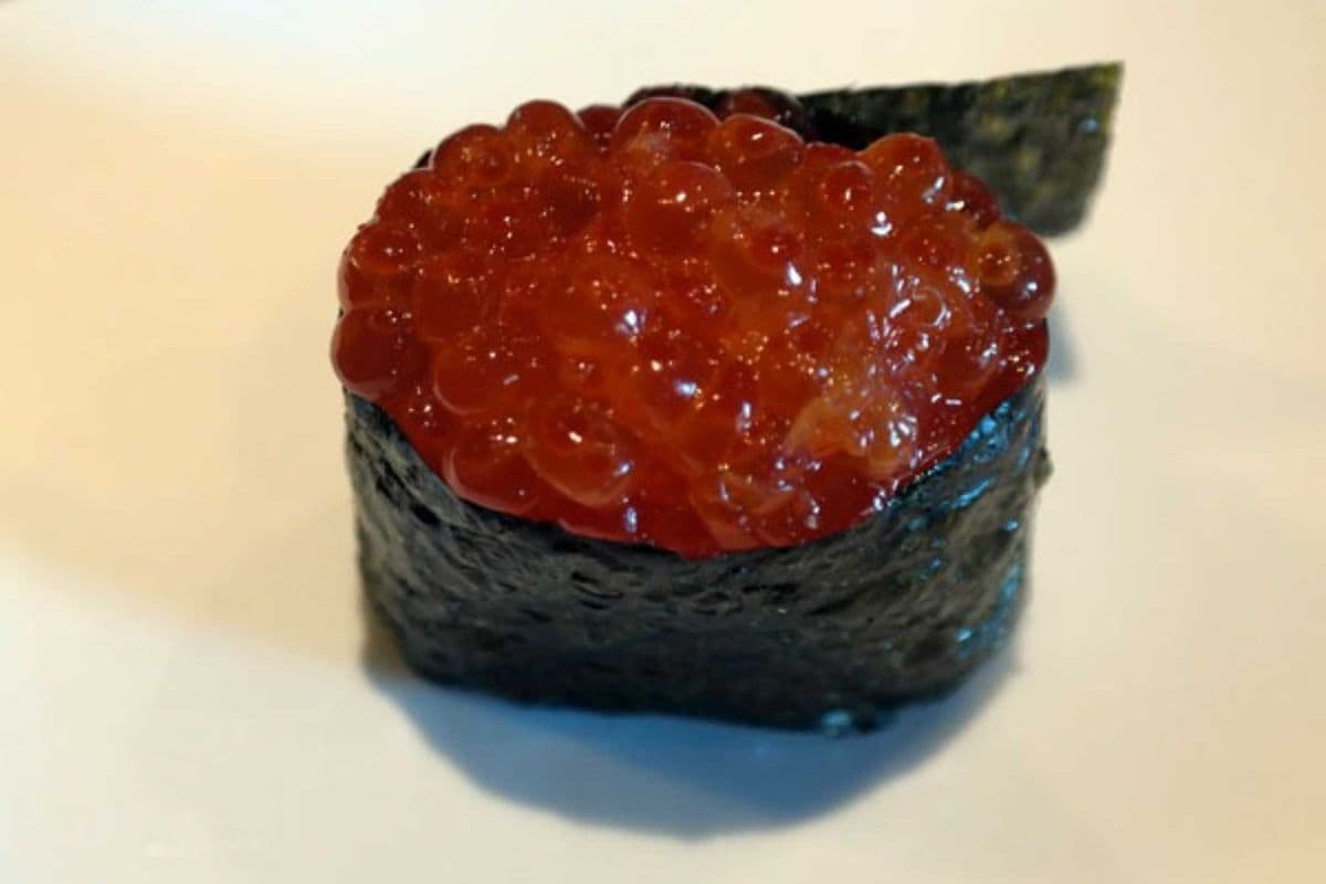 Ikura Nigiri Sushi (1 pc)