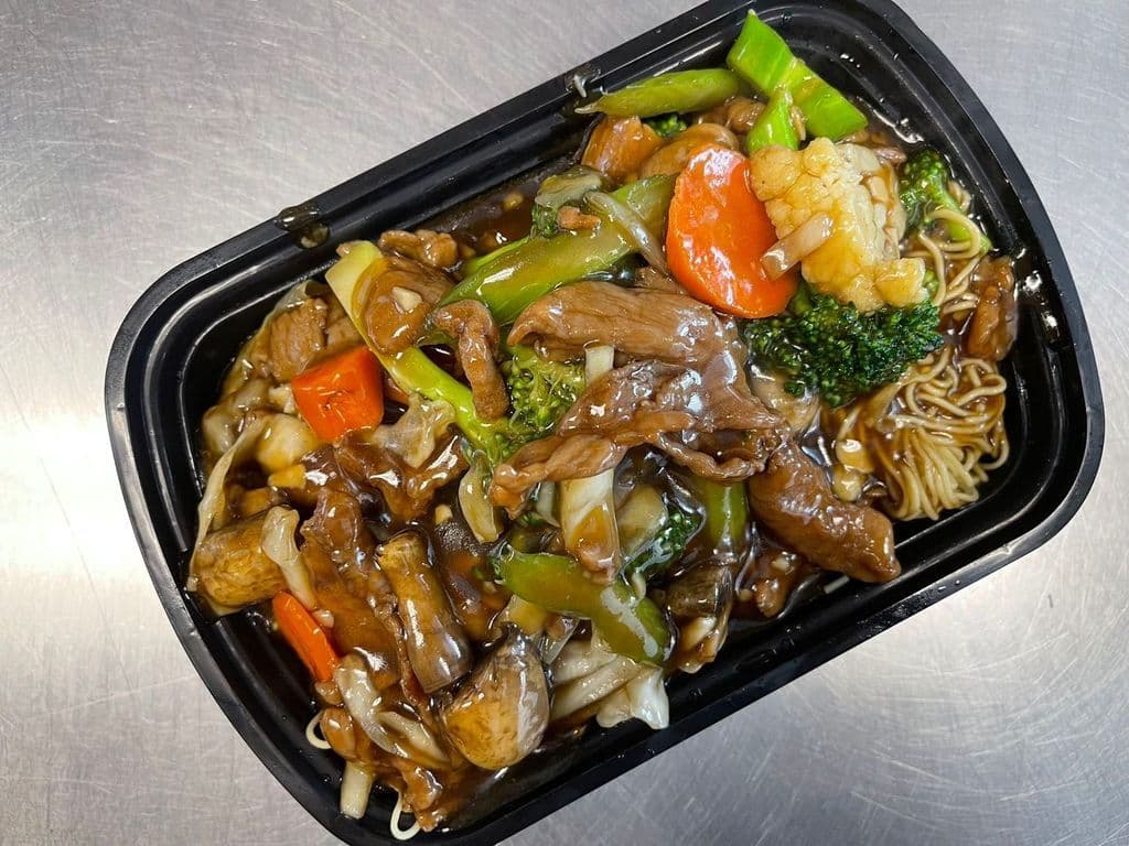 77b. Chow Mein with Pork