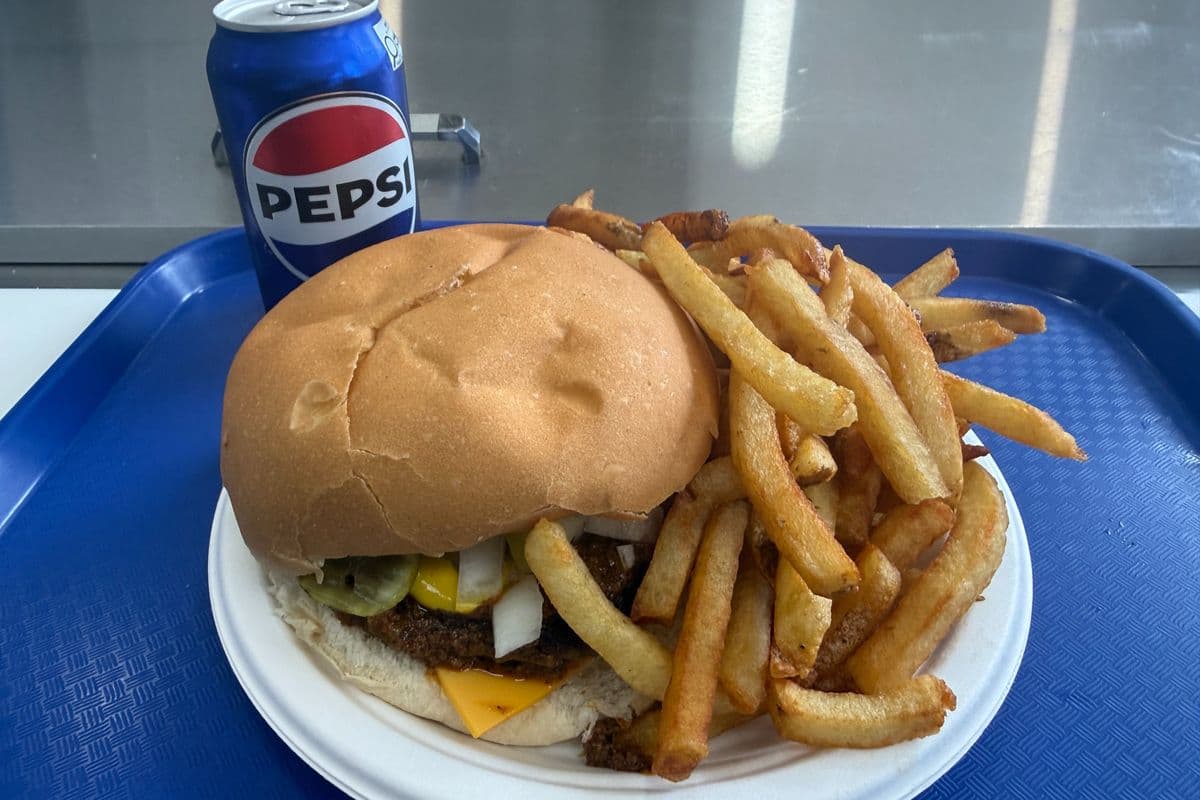 CHEESE BURGER COMBO - * CHEESEBURGER + *FRENCH FRIES + CAN OF POP
