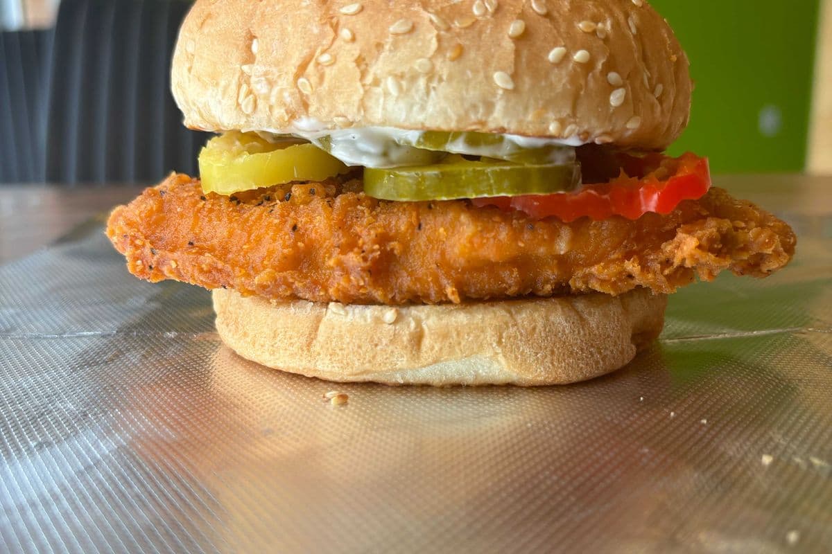 Spicy chicken sandwich (5 oz)