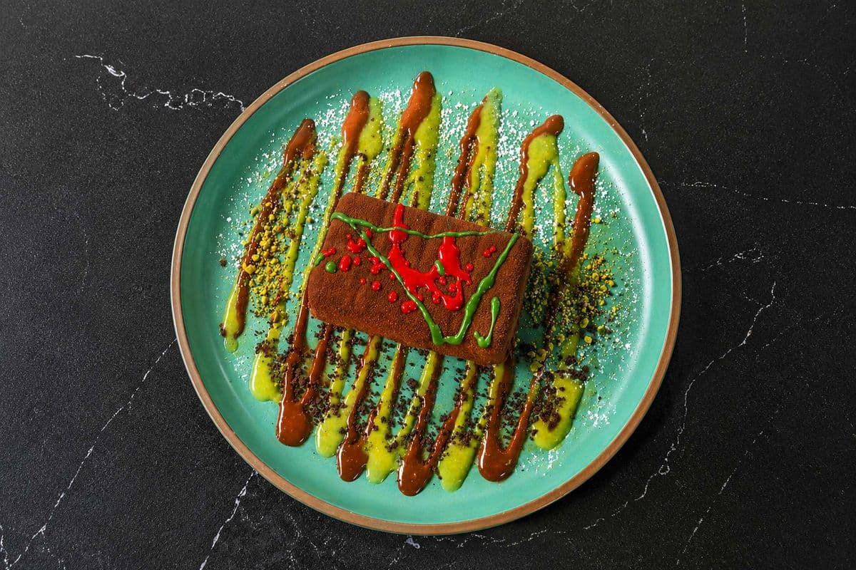 Trompe loeil black dubai chocolate