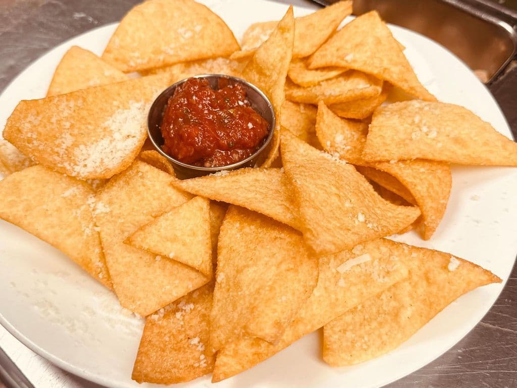 Homemade Pasta Chips+salsa