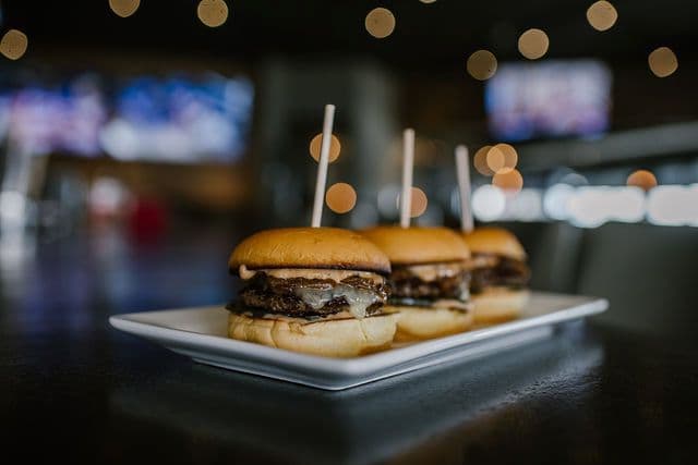 MINI CHEESEBURGERS