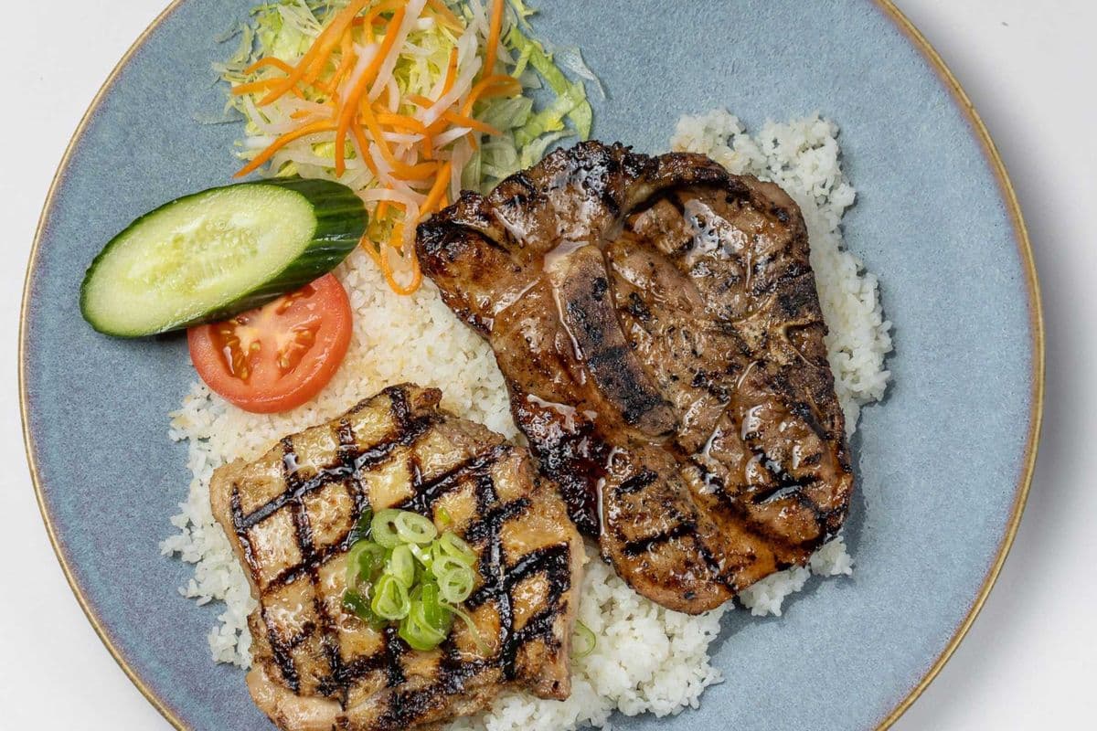 37. Grill Chicken, Grill Pork Chop on Rice