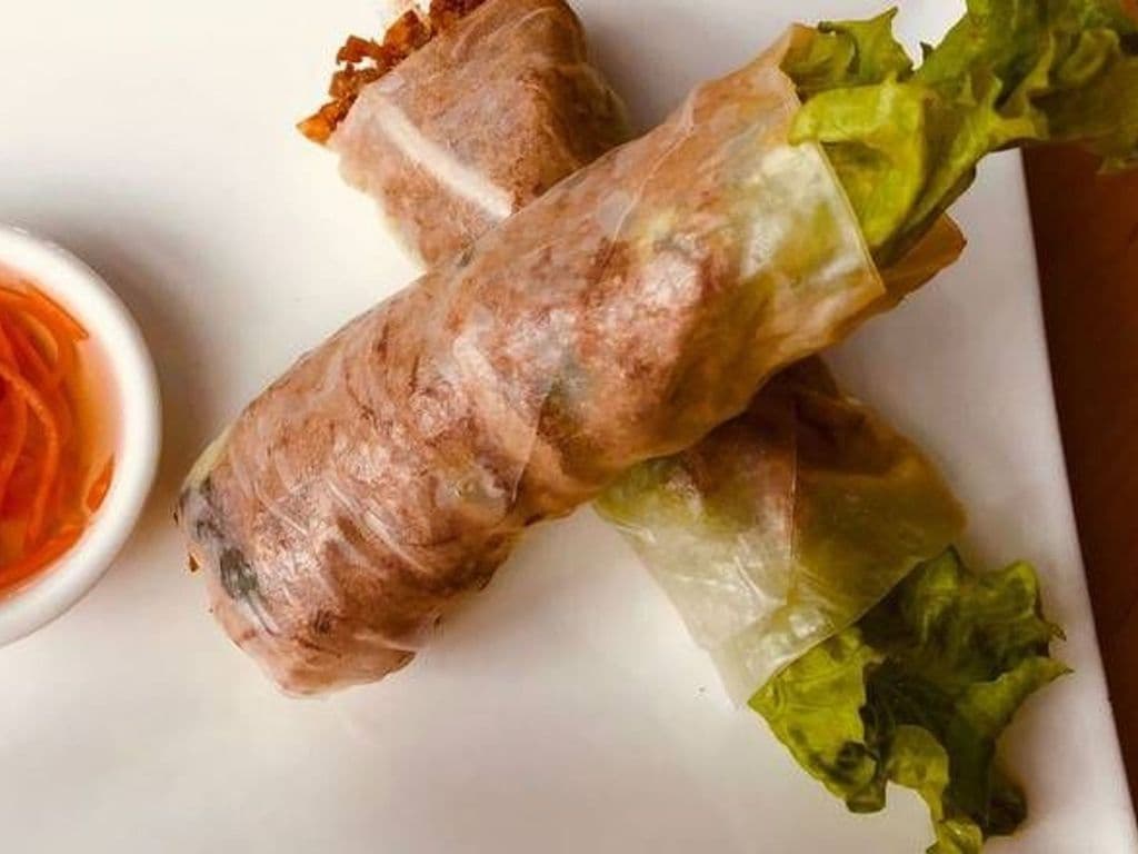 K07 - Fresh Shredded Pork & Pork Skin Rolls (Bì Cuốn)