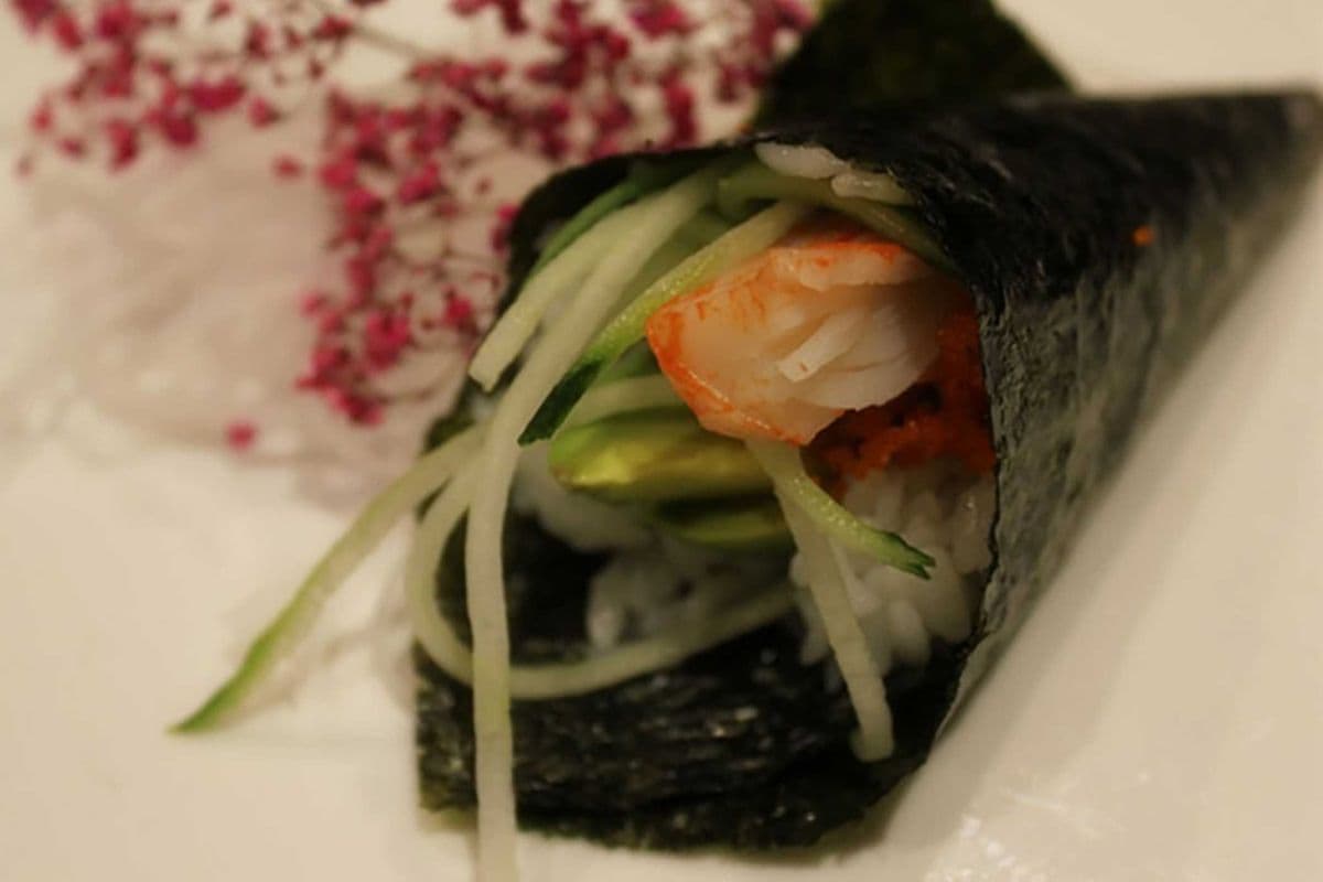 C19. California Hand Roll (2 pcs)
