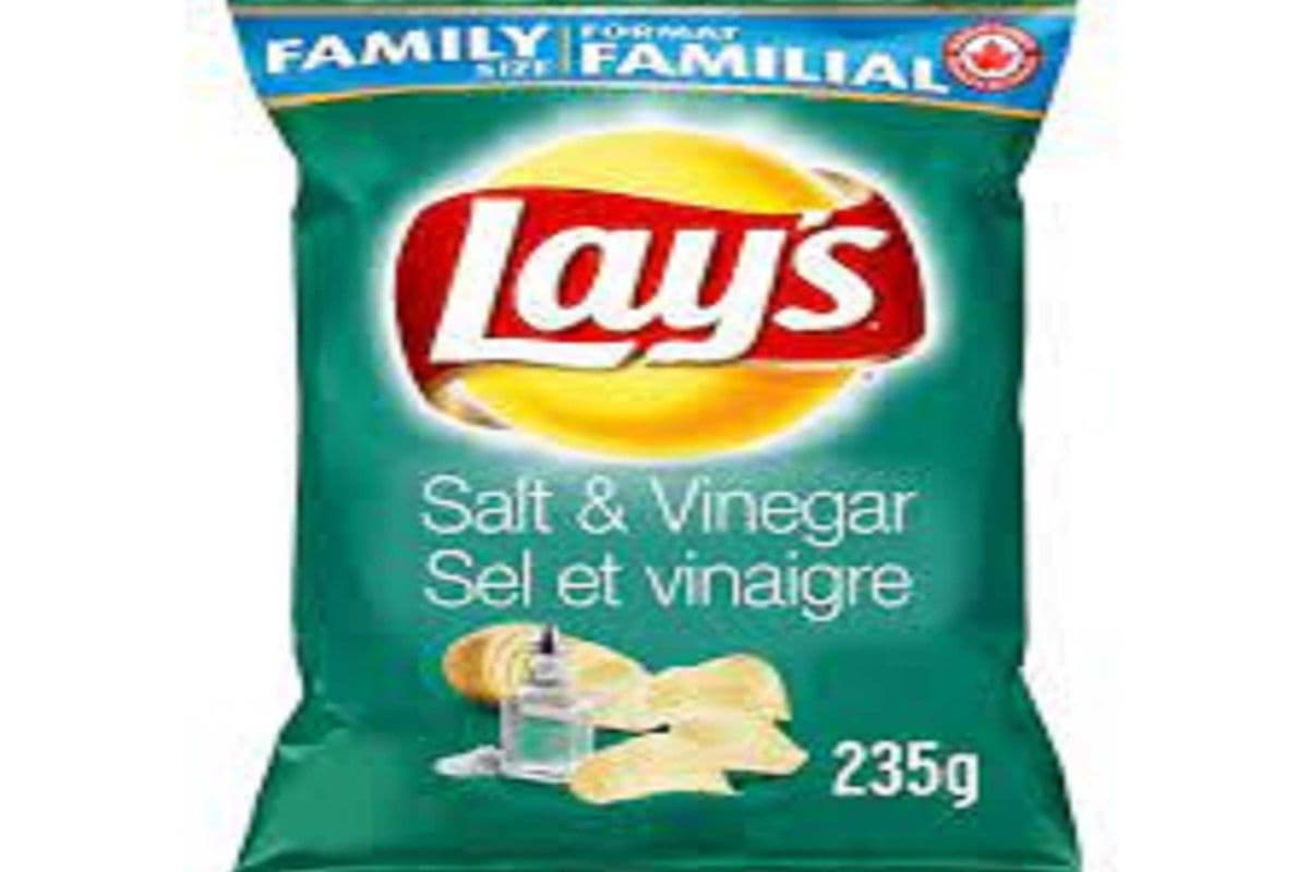 Frito Lay Lay's Salt & Vinegar Family Size (235g)